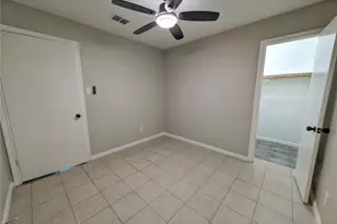 4919 Connorvale Rd, Houston, TX 77039 - Photo 9