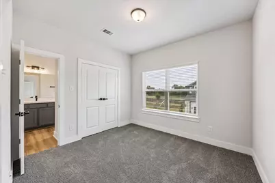 13163 Perennial Springs Drive, Houston, TX 77048 - Photo 11