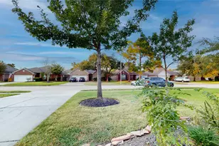 14523 Chestnut Falls Dr, Cypress, TX 77433 - Photo 3