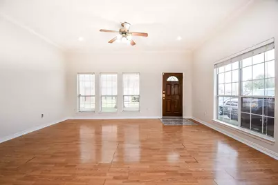 4230 Benard, Pasadena, TX 77503 - Photo 3