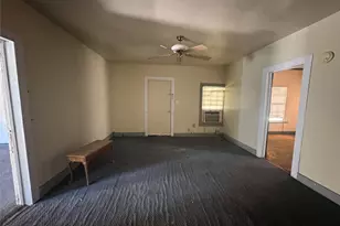 813 E Canal Rd, Highlands, TX 77562 - Photo 15