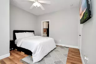 915 Asbury St, Houston, TX 77007 - Photo 35