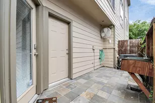 915 Asbury St, Houston, TX 77007 - Photo 7