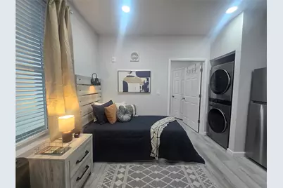 805 Avenue K #D, Galveston, TX 77550 - Photo 1