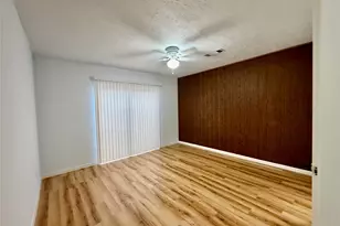 7214 Crownwest St, Houston, TX 77072 - Photo 15