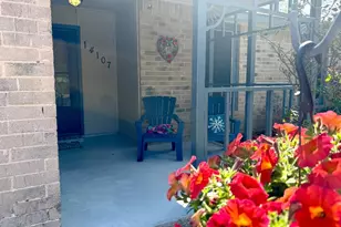 14107 Mary Sue Ct, Sugar Land, TX 77498 - Photo 5