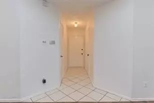 14107 Mary Sue Ct, Sugar Land, TX 77498 - Photo 5