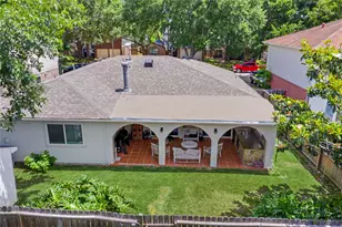 1730 Oak Valley Dr, Kemah, TX 77565 - Photo 25