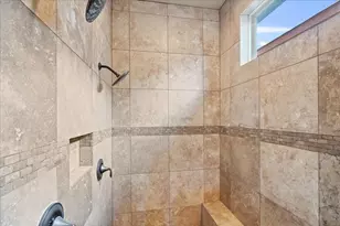 1518 Amundsen St, Houston, TX 77009 - Photo 35
