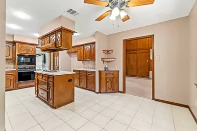 16 Terravale Court, The Woodlands, TX 77381 - Photo 13