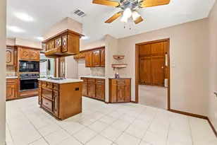 16 Terravale Ct, The Woodlands, TX 77381 - Photo 13