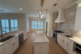 13722 Aspen Cove Dr, Houston, TX 77077 - Photo 9