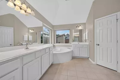 9118 Sunny Ridge Drive, Houston, TX 77095 - Photo 29