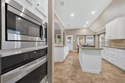 9118 Sunny Ridge Drive, Houston, TX 77095 - Photo 17