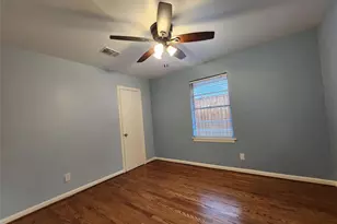 10935 Timberoak Dr, Houston, TX 77043 - Photo 21