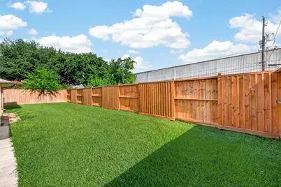 10935 Timberoak Drive, Houston, TX 77043 - Photo 17