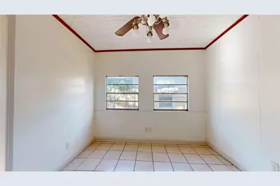 3826 Landa Lane, Houston, TX 77023 - Photo 13