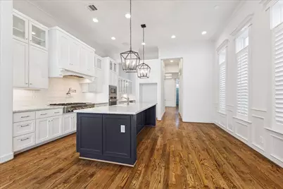 411 W 24th Street, Houston, TX 77008 - Photo 9