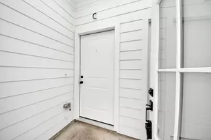8324 Corinth St, Houston, TX 77051 - Photo 3