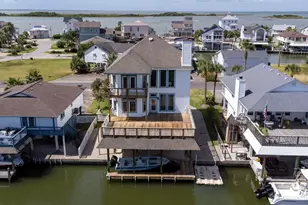 1414 Lotus Dr, Tiki Island, TX 77554 - Photo 5