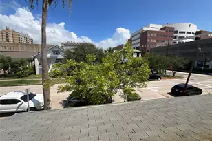 905 Postoffice St, Galveston, TX 77550 - Photo 3