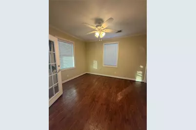 905 Post Office Street, Galveston, TX 77550 - Photo 25
