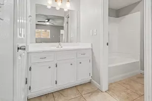 2714 Longleaf Pines Dr, Houston, TX 77339 - Photo 21