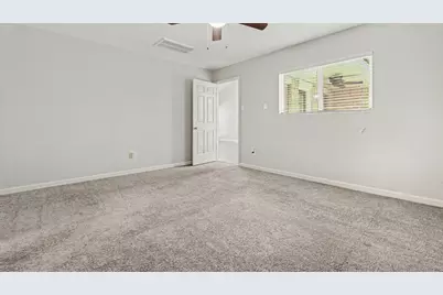 2714 Longleaf Pines Drive, Houston, TX 77339 - Photo 19