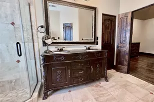 1241 W 24th St, Houston, TX 77008 - Photo 13