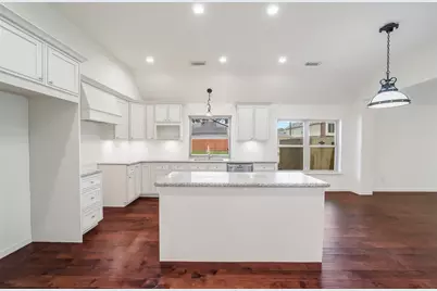 16366 Mellow Oaks Lane, Sugar Land, TX 77498 - Photo 5
