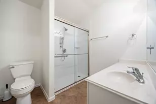 3012 Kings Isle Ln, Dickinson, TX 77539 - Photo 27