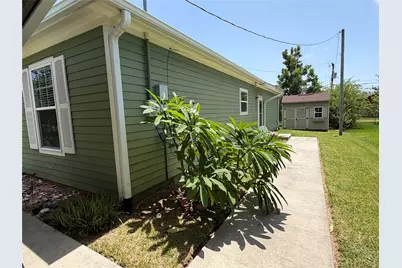 2115 11th Avenue N, Texas City, TX 77590 - Photo 15