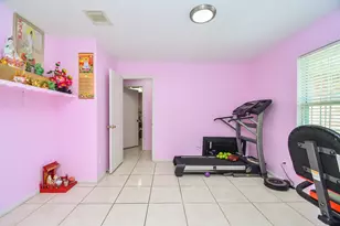 7926 Westington Ln, Houston, TX 77040 - Photo 7