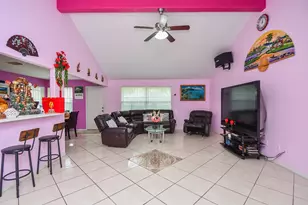 7926 Westington Ln, Houston, TX 77040 - Photo 9