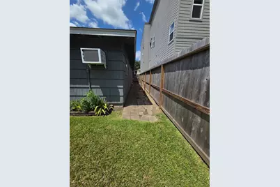 2306 Reinerman Street, Houston, TX 77007 - Photo 29