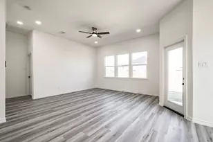 10391 Woodhill Spa Ln, Cleveland, TX 77327 - Photo 11