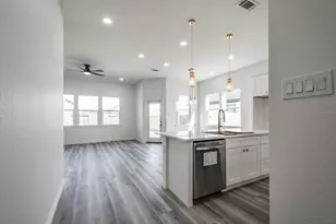 10391 Woodhill Spa Ln, Cleveland, TX 77327 - Photo 3