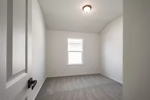 10391 Woodhill Spa Ln, Cleveland, TX 77327 - Photo 19