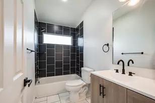 10391 Woodhill Spa Ln, Cleveland, TX 77327 - Photo 19