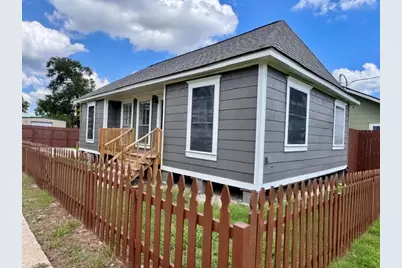511 N 3rd Street, Conroe, TX 77301 - Photo 3