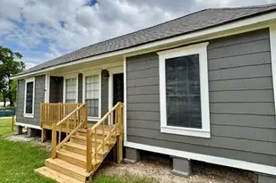 511 N 3rd St, Conroe, TX 77301 - Photo 3