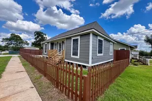 511 N 3rd St, Conroe, TX 77301 - Photo 27