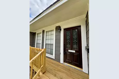 511 N 3rd Street, Conroe, TX 77301 - Photo 1