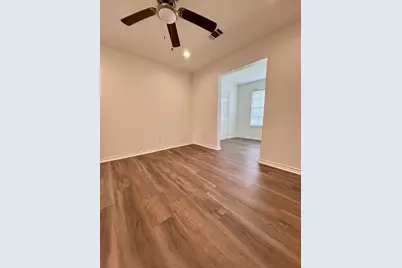 511 N 3rd Street, Conroe, TX 77301 - Photo 9