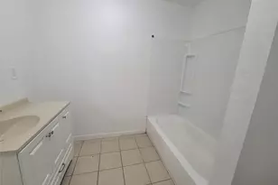 6302 Jackson Dr, Hitchcock, TX 77563 - Photo 7