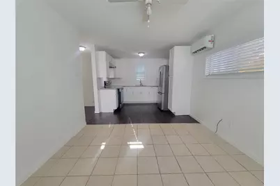6302 Jackson Drive #2, Hitchcock, TX 77563 - Photo 5