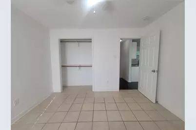 6302 Jackson Drive #2, Hitchcock, TX 77563 - Photo 11