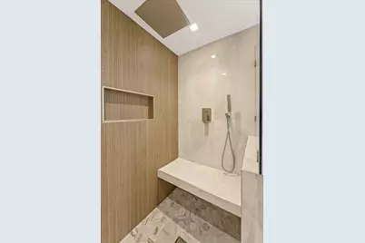 5001 Woodway Drive #1305, Houston, TX 77056 - Photo 11