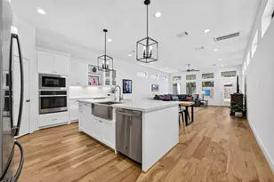 1201 E 23rd St, Houston, TX 77009 - Photo 3