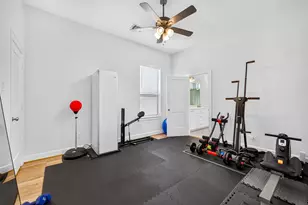1201 E 23rd St, Houston, TX 77009 - Photo 15